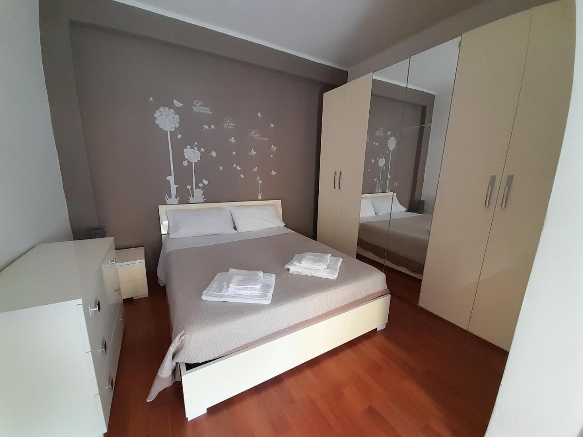 A Casa Di Sabry Lägenhet Bari Exteriör bild